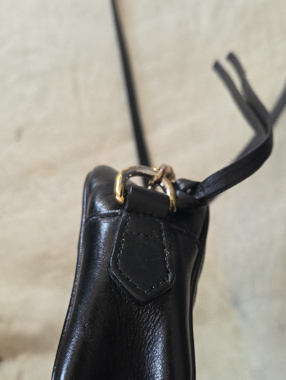 Gucci Black Mini Marmont Bag - Picture 6 of 16